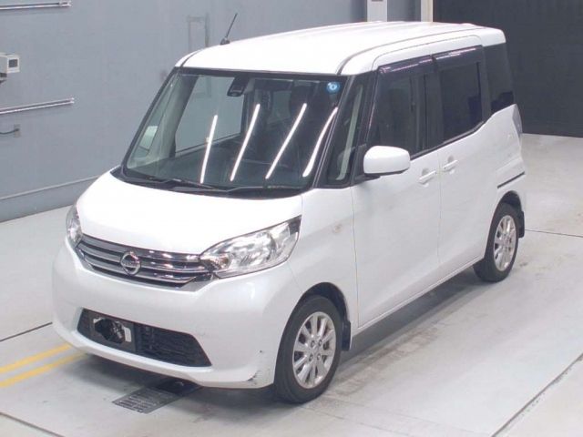 30514 Nissan Dayz roox B21A 2016 г. (CAA Gifu)